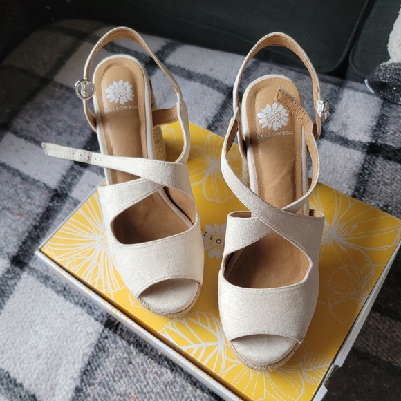 Yellow Box Cream Women's Sandals - Picture 1 of 5
